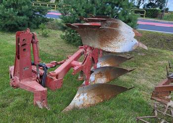 Pług 3 skibowy obrotowy