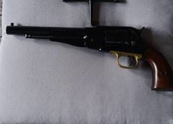 Rewolwer czarnoprochowy Pietta Remington New Army 1858 +kluczyk do kominków