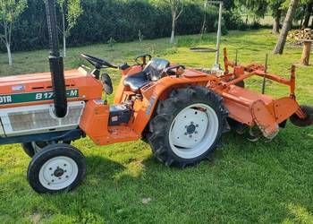 Ciągnik Kubota B1702-M z glebogryzarką