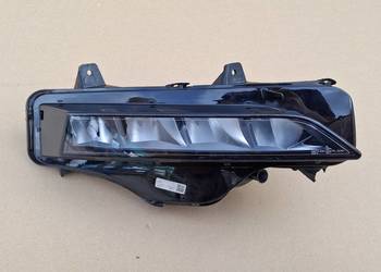 SKODA OCTAVIA IV 4 HALOGEN PRAWY LED LAMPA PRZECIWMGIELNA PRAWA 5E3941700