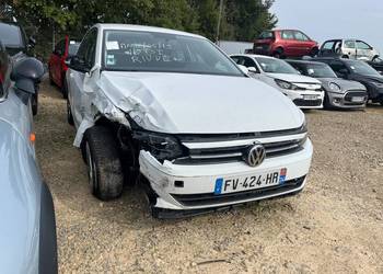 VOLKSWAGEN Polo VI 1.0 TSi 95 FV424