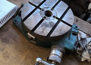 Stół obrotowy / podzielnica do frezarki – metal, ciężki, sprawny