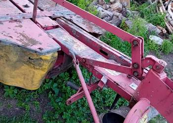 Sprzedam Kosiarkę rotacyjną Polską Z042