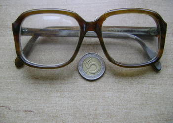 Starocie z PRL - Okulary korekcyjne -2 dioptrie, rozstaw ramion 13 cm TANIO
