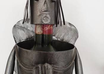 Anioł metal - obudowa na wino  metaloplastyka