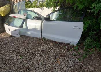 Sprzedam  części  zamienne  wv polo R6