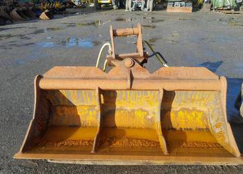 Łyżka skarpowa hydrauliczna KEEN na dwóch siłownikach, o szerokości 180cm.