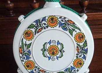 Porcelanowa karafka. Hollohaza. Hungary. Biała porcelana