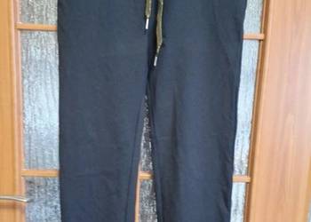 Dresowe spodnie włoskie rozmiar  L-/XL czarne jak nowe damskie