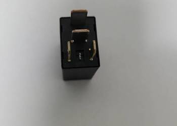 Przekaźnik 4RA007813-07 ED1TA 1271A2 PBT-GF20 6G9T14B192AA