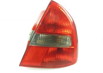 LAMPA PRAWA TYLNA MITSUBISHI CARISMA LIFT