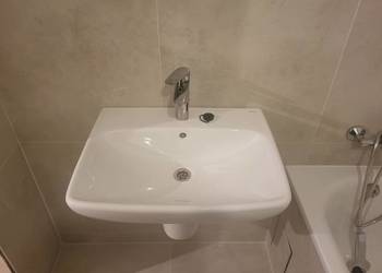 SPRZEDAM NOWĄ UMYWALKĘ GEBERIT 60 X 46