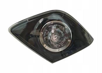 LAMPA PRAWA Mazda 3 I 03-09 tylnia tylna prawy tył w klape P2913R EUROPA