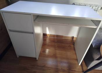 Biurko i regał dziecięcy