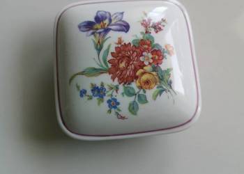 Puzderko porcelanowe vintage