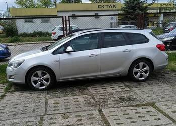 ŁKDPP sp. z o. o. sprzeda Opla Astrę 2011 r.