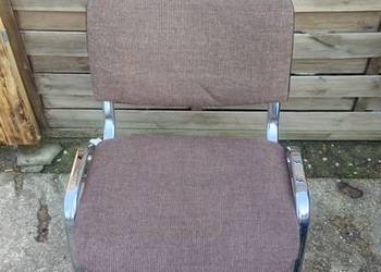 Krzesło ISO Nowy Styl konferencyjne brązowe Dostępne 30 sztuk