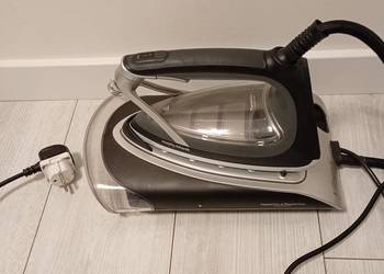 Żelazko parowe ze stacją