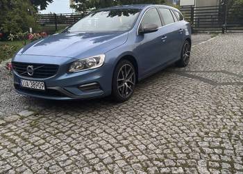 Volvo v60 r-designe