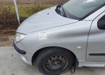 BŁOTNIK LEWY PRZÓD PEUGEOT 206 EZR