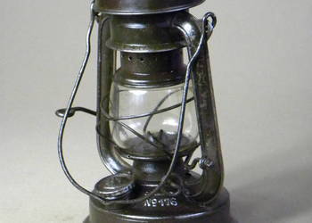 Niemiecka lampa naftowa Feuerhand 176 Nier