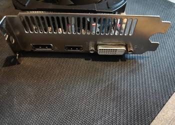 Karta graficzna Radeon RX 560