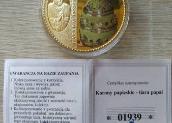36. Korony papieskie Tiara Papal