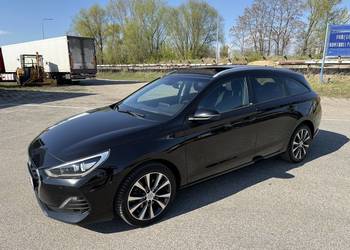 Hyundai i30 1.6 DIESEL AUTOMAT Nawigacja Kamera Ledy Tempomat Panorama