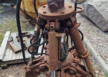 Chwytak obrotowy do złomu