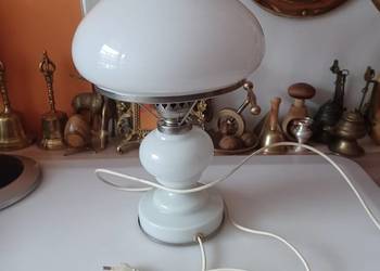 Piękna lampa stołowa z czasów PRL.