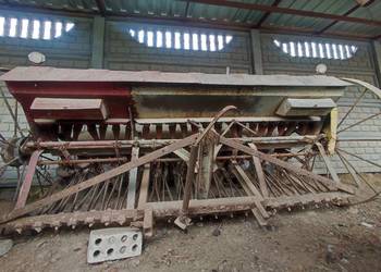 Przęcząsarka, siewnik, dmuchawa do siana Przęcząsarka, siewnik, dmuchawa do siana