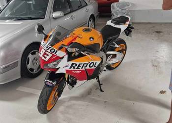 Motocykl Honda Repsol SC59 CBR 1000 RA 2015