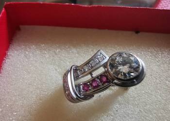 Złoty pierścionek Białe Złoto z diamentami