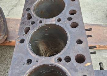 Blok silnika 2.2d mercedes w115 123