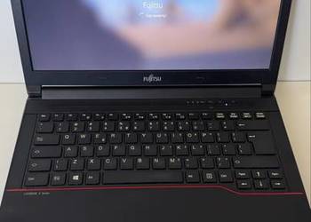 Fujitsu e744 i5 8gb 256ssd 14 mat wifi usb 3.0 Windows 10/11