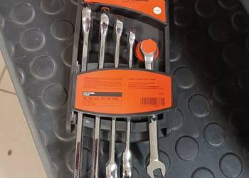 ZESTAW KLUCZY PŁASKO-OCZKOWYCH z Grzechotką Stal CrV 5szt 8-19mm