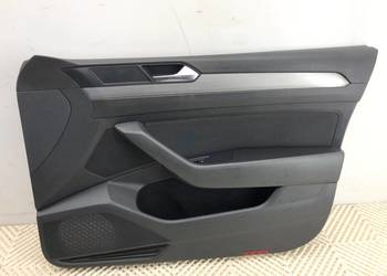 BOCZEK DRZWI PRAWY PRZÓD VW PASSAT B8 Kombi TAPICERKA