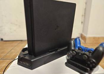 Konsola Sony ps4 slim 1tb/2 pady/ od Lombardia Katowice