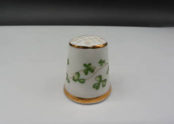 Naparstek z porcelany kostnej (Bone China)z kolekcji Royal Tara