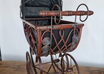 Zabytkowy dekoracyjny wózek dla lalek Art Deco Duży, patyna, rdza – Płock