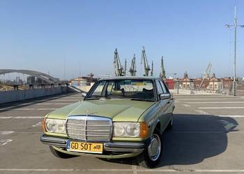 Piękny klasyczny mercedes