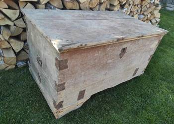 Stara skrzynia drewniana