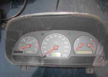 Liczniki zegary Volvo s40 v40 1.9 Diesel 102 115km