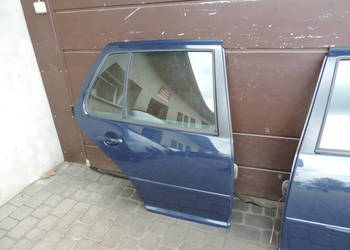 VOLKSWAGEN GOLF 4 IV 5D DRZWI PRAWY TYŁ