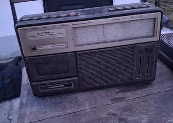 To jest zabytkowy radiomagnetofon Unitra Kasprzak RM-221 lub RM-222, produk