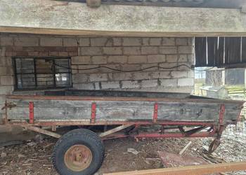 Przyczepa platforma rozrzutnik