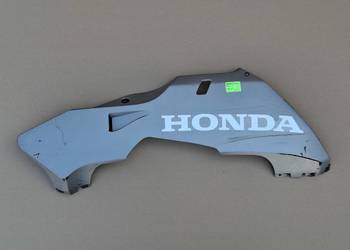 HONDA CBR 600RR PŁUG PRAWY OWIEWKA OSŁONA PRAWA PLASTIK 64451-MEEA