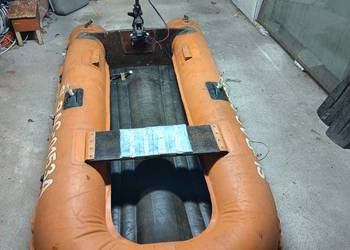 Ponton OSA 270 z silnikiem Minn Kota