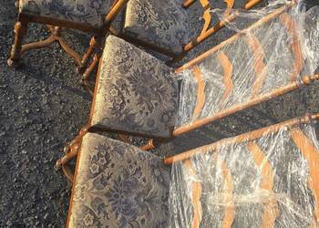 Krzesła stare 4 sztuki bardzo dobry stan