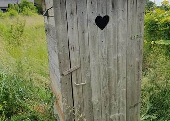 Wc wychodek sławojka